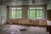 Здание с земельным участком 5 966 кв.м. в с. Паниковец