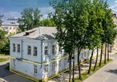 Нежилые помещения 1 этажа (3-27); подвал (1-8), площадь: 452,1 кв. м по адресу: Ярославская область, р-н Угличский, г. Углич, ул. Ленина, д. 4