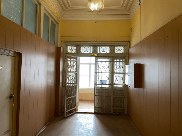Здание ОКН с зем. участком 4 385 кв.м в центре г. Переславля-Залесского: Ярославская область, г. Переславль-Залесский, ул. Советская, д. 22, с земельным участком