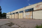 Склад временного  хранения с закрытой  и открытой площадкой  и рефрижератором.