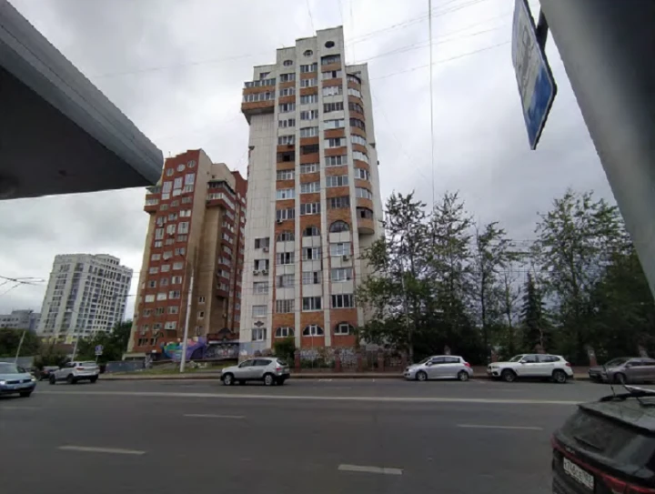 Нежилые помещения цокольного этажа пятнадцатиэтажного жилого здания , общей площадью 37,7 кв. м, расположенное по адресу: Республика Башкортостан, г. Уфа, Ленинский район, ул. Карла Маркса, 53
