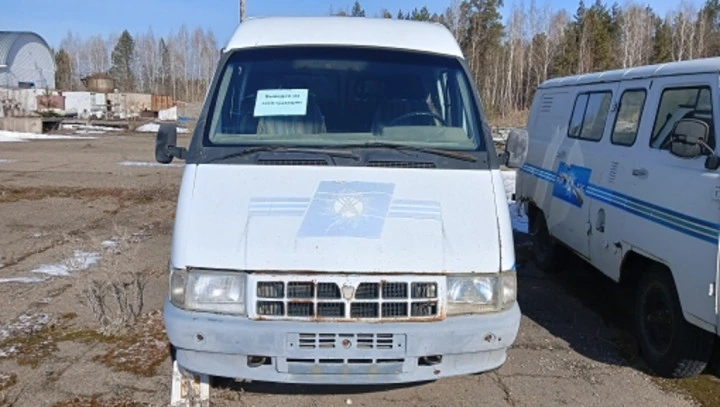 Грузовой бортовой ГАЗ-33023