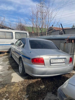Легковой автомобиль Хендэ Соната