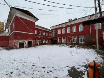 Историческое здание с земельным участком, расположенное по адресу: Ярославская область, г. Ярославль, Московский проспект, д. 43/10