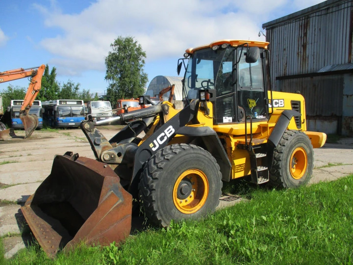 Фронтальный погрузчик JCB 426Z
