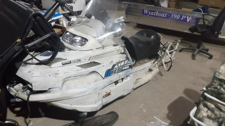 Транспортное средство Снегоход LYNX YETI PRO 550,  2008 года выпуска,  заводской № машины (рамы) YH2SFU9A69R000358,  двигатель № М6811619