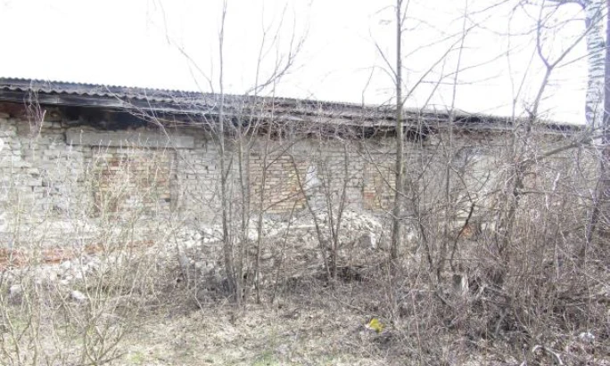 Здание гаражей общ.пл. 474,5 кв.м с земельным участком 1 500 кв.м: Ярославская область, р-н Переславский, с. Купанское, ул. Депутатская, д. 27