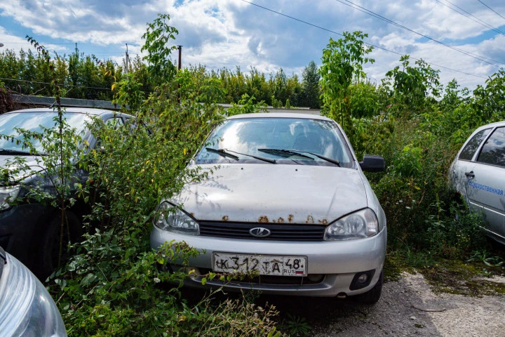 Легковой автомобиль марка, модель ТС: LADA, 111830 LADA KALINA, 2009 года выпуска, государственный номер  К312ТА48, идентификационный номер (VIN)  XTA111830А0204811, модель и номер двигателя - 11183; 5176989, цвет кузова - серебристый