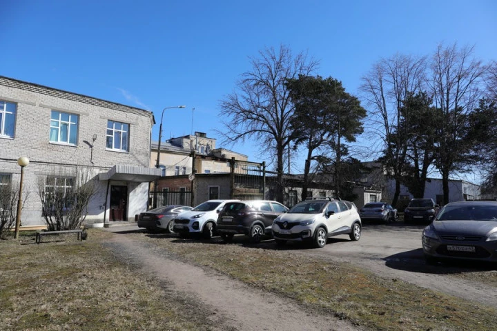Имущественный комплекс в Петродворцовом районе Санкт-Петербурга