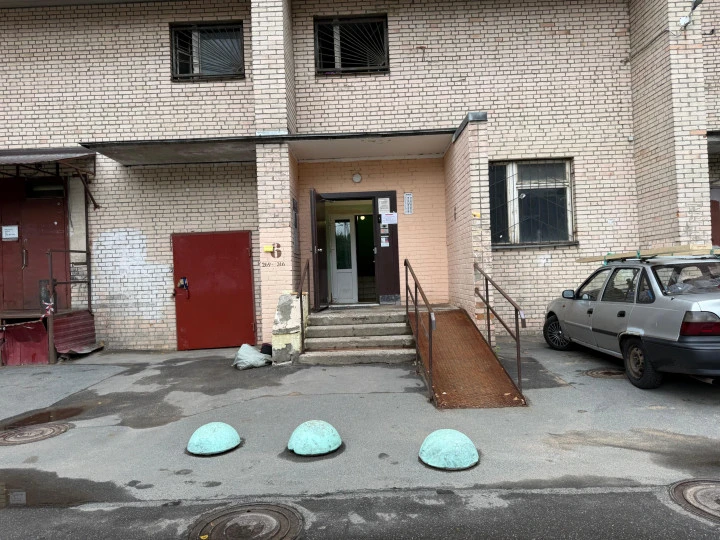 Помещение 28 кв.м у ст.м «Гражданский пр.»