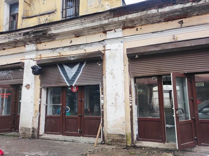 часть помещения 3-Н (ч.п. 1,3), расположенного в здании по адресу: г. Санкт-Петербург, Садовая улица, дом 28-30, корпус 21, литера корпус 21