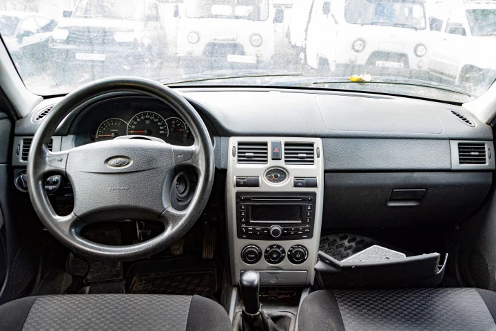 Легковой автомобиль, марка, модель ТС: Lada, 217230 Lada Priora, 2011 года выпуска; идентификационный номер (VIN): XTA217230C0186855