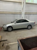 Легковой TOYOTA CAMRY
