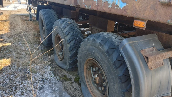 Полуприцеп тяжеловоз ЧМЗАП-99065
