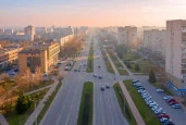 Нижний этаж, 800 кв. м в ТДЦ Москва, г. Ставрополь, ул. Доваторцев, д. 38а.