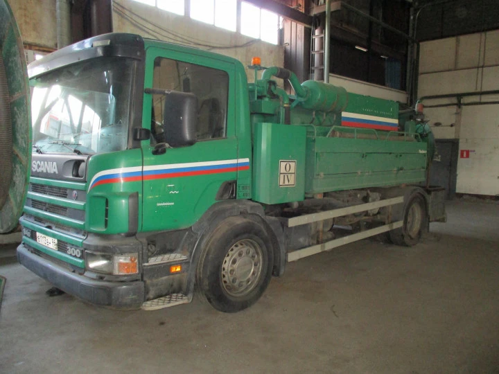 Цистерна SCANIA P94DB 4Х2LB300 "JLH FLEXLINE 207"