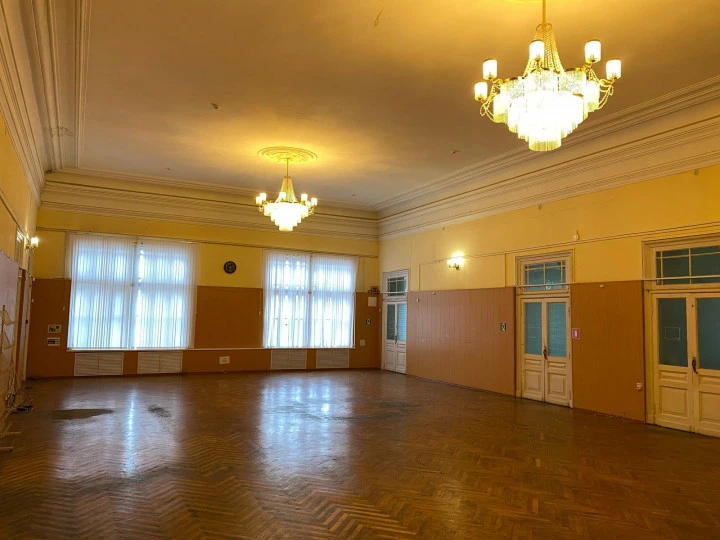 Здание ОКН с зем. участком 4 385 кв.м в центре г. Переславля-Залесского: Ярославская область, г. Переславль-Залесский, ул. Советская, д. 22, с земельным участком