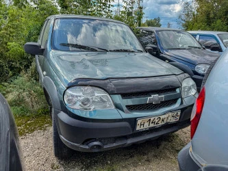 Легковой автомобиль CHEVROLET NIVA, 212300-55, 2011 года выпуска, гос. номер Н 142 КУ 48, идентификационный номер (VIN): X9L212300B0349971, модель, номер двигателя  2123, 0363161, цвет кузова темный серо-зеленый метал