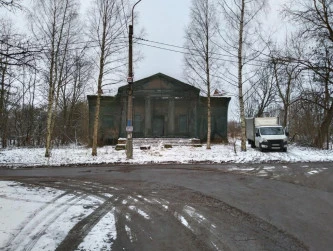 Здание с участком в Красном Селе