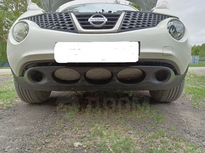 Автомобили легковые Nissan Juke  2012 года выпуска