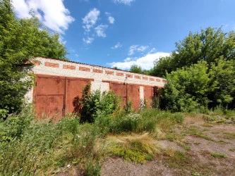 Имущественный комплекс в Курской области, Фатежский р-н, с. Верхний Любаж, ул. Первомайская, д. 34
