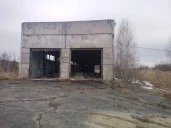 Нежилое строение , общей площадью 721,9 кв.м., с  земельным  участком, общей площадью 5 997 кв. м, расположенные по адресу: Тюменская обл, Тобольск, БСИ-2-квартал 3 тер,  лит. 9.
