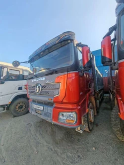 Специализированный, автомобиль - самосвал SHACMAN SX33186T366, 2022, Идентификационный номер: LZGJX4T62NX001410, принадлежащий Продавцу на праве собственности, что подтверждается Договором купли-продажи № ОВ/КОН-3780-10-01-С-01 от 30.12.2021 г.