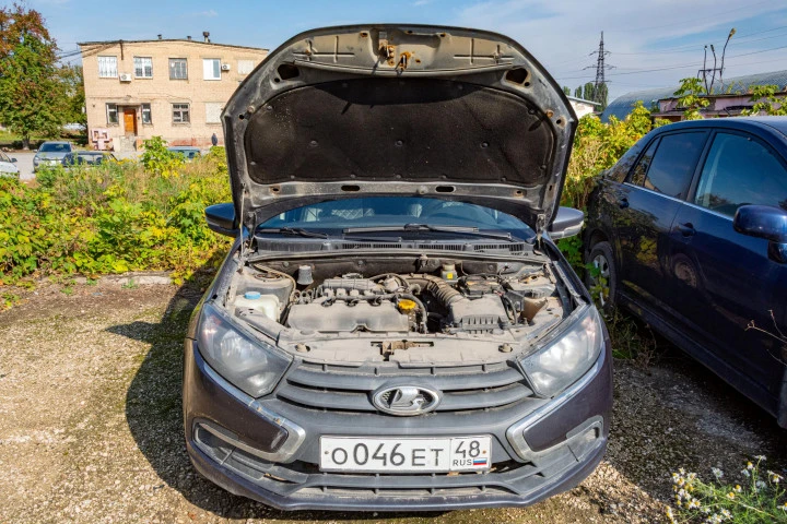 Легковой автомобиль, марка, модель ТС: Lada, 219470 Lada Granta, 2018 года выпуска; идентификационный номер (VIN): XTA219470K0143248; модель, №двигателя: 21127, 3954504, цвет кузова: серебристо-темно-серый