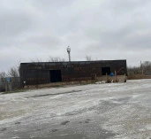 Нежилые здания 3 437,8 кв. м, железнодорожный путь - протяженность 440 м.: Оренбургская обл., р-н Соль-Илецкий, г. Соль-Илецк, ул. Орская, дом 113/1,  ЗУ - 23 094 +/-53 кв. м, по адресу: г. Соль-Илецк, ул. Орская, дом 113/1