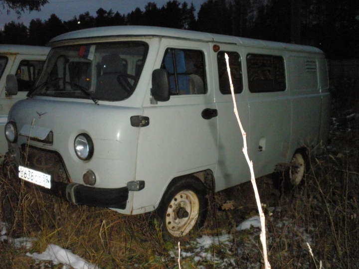 Фургон грузовой пассажирских мест 6  УАЗ 390994