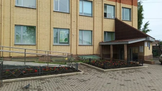 Право аренды нежилого помещения, общей площадью 130,6 кв. м, расположенное по адресу: Челябинская область, г. Троицк, ул. Володарского, д. 10