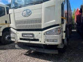 Специализированный, автомобиль - самосвал FAW J6, 2023, Идентификационный номер: LFWMXXRX6P1F02805, принадлежащий Продавцу на праве собственности, что подтверждается Договором купли-продажи № ОВ/Ф-330590-03-01-С-01 от 01.09.2023 г.