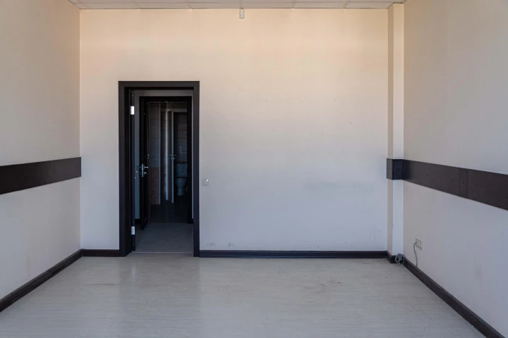 Нежилое помещение площадью 199,1 кв.м. в г.  Воронеж, в залоге КБ «РОСЭНЕРГОБАНК» (АО).