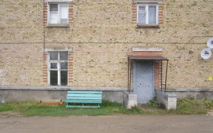 Нежилые помещения, общей площадью 73,4 кв.м, 1-й этаж: Республика Коми, г. Сосногорск, пгт. Войвож, ул. Советская, д.8