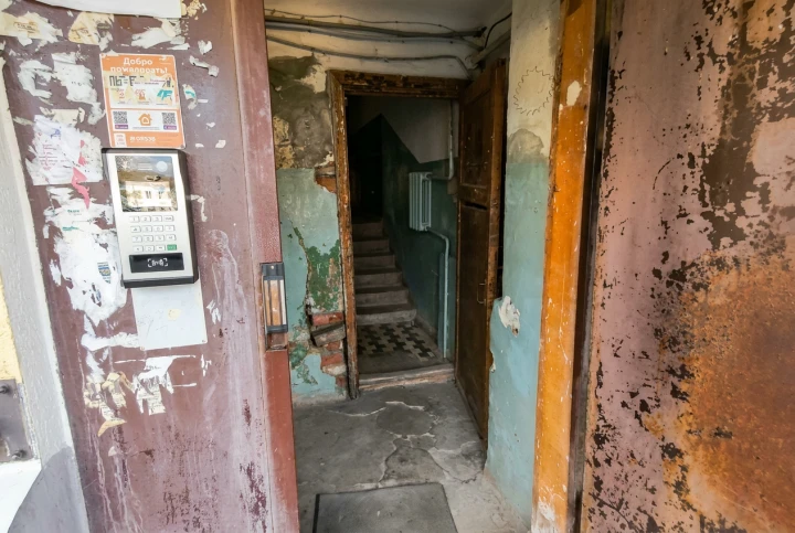 Нежилые помещения 377,9 кв.м в цоколе жилого дома, Уфа, ул. Кольцевая, 61.