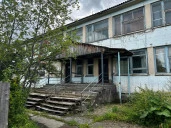 Продается нежилое здание, 1 482,1 кв. м с земельным участком, 4 534 кв. м, расположенные по адресу: Красноярский край, г. Енисейск, ул. Кирова, дом 129