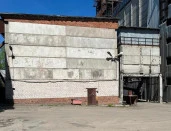 Нежилое здание (кормоцех) - 746,2 кв. м, нежилое здание (кормосклад) - 1 108 кв. м, земельный участок 2 605 +/-34 кв. м, земельный участок - 1 828 +/- 28 кв. м, адрес: Вологодская обл., р-н Череповецкий, п. Малечкино