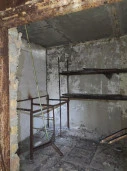 Здание казармы с зем.участком 6832 кв.м, назначение: нежилое, площадью 3 764,2 кв. м, этажность 4,: Республика Коми, г. Печора, п. Березовка