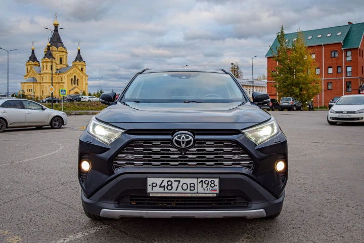 Легковой автомобиль, марка, модель ТС: Toyota, RAV4, 2022 года выпуска; идентификационный номер (VIN): XW7D13FV70S037966; модель, №двигателя: A25A, 0B44990, цвет кузова: черный.