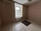 Историческое здание 809,6 кв.м с земельным участком в центре города: Ярославская область, г. Ярославль, пл. Челюскинцев, 10/3