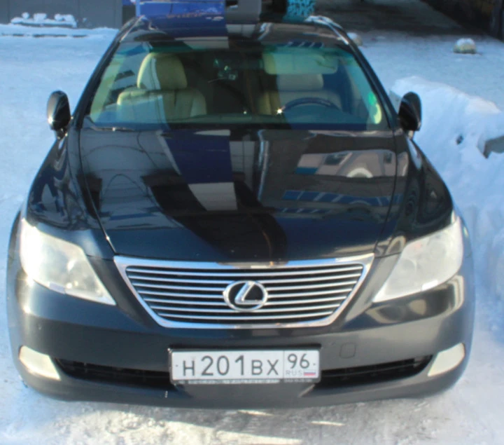 Легковой седан ЛЕКСУС LS-460